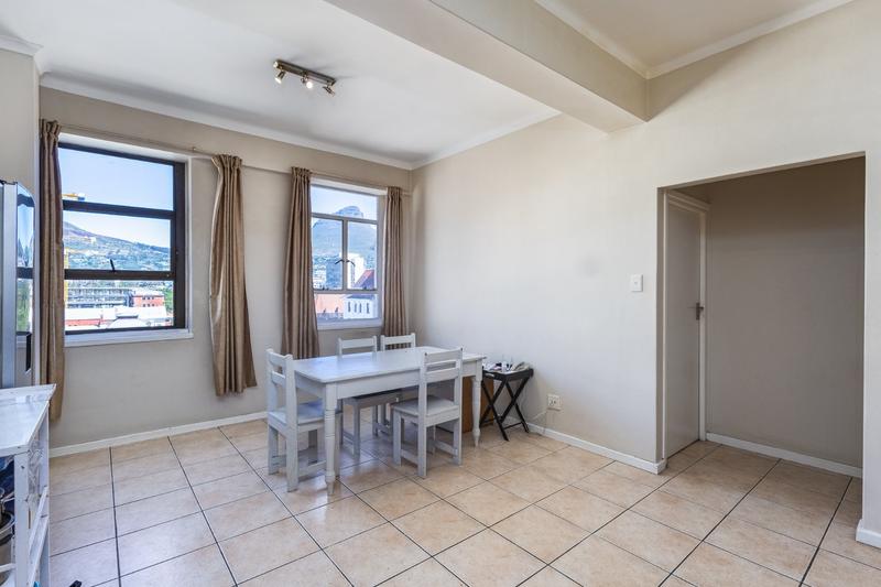 2 Bedroom Property for Sale in Cape Town City Centre Western Cape